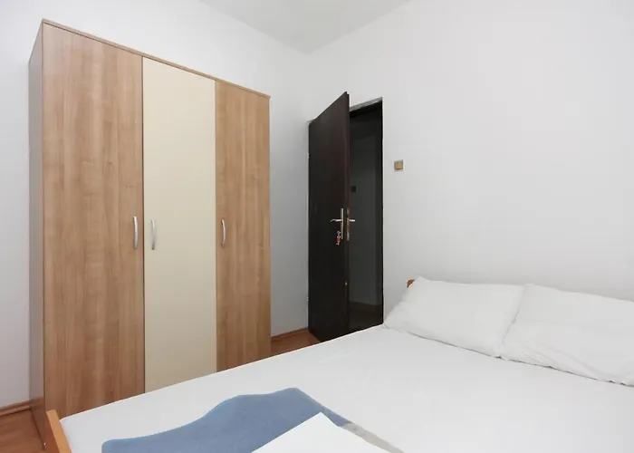 5350b Appartement Punat