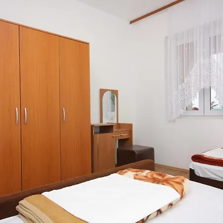 Apartman 5350b Punat